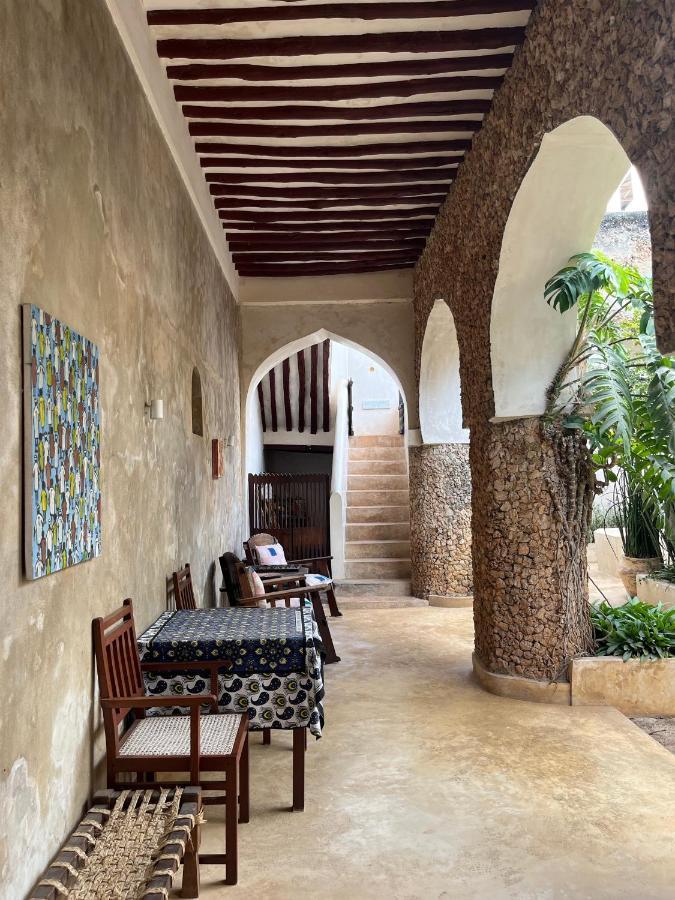 Subira House