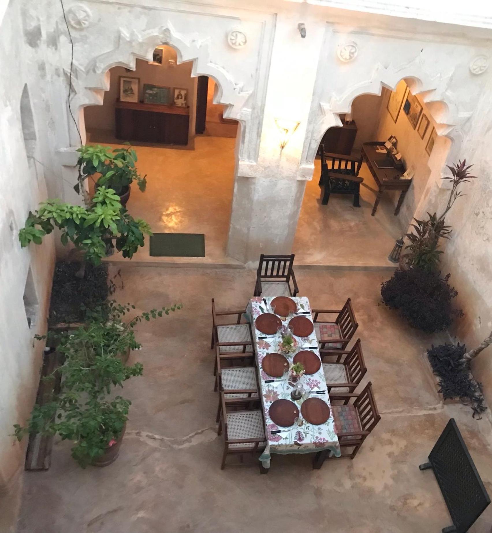 Subira House 4*
